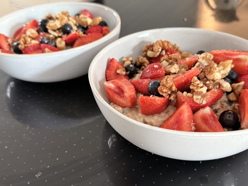Porridge mit Beeren 2 Portionen